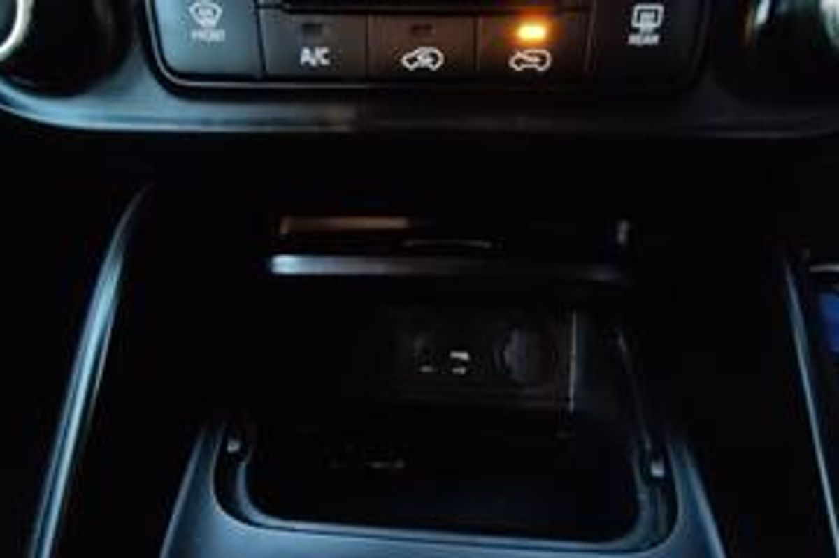 Kia Carens 1.6 GDi 1 Euro 6 (s/s) 5dr image 15