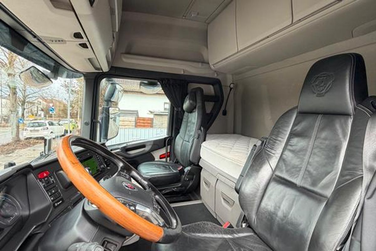 Scania R 520 image 6