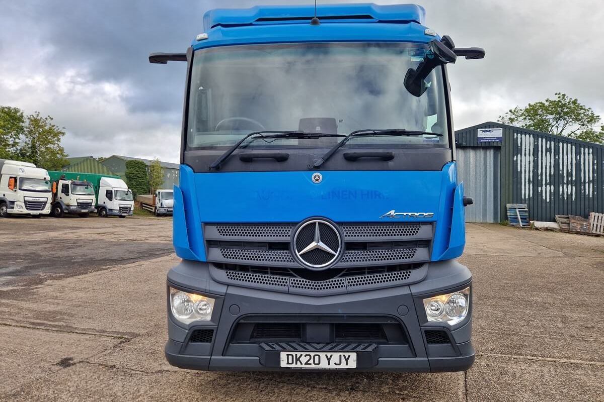 Mercedes Benz Actros 18 24 image 2
