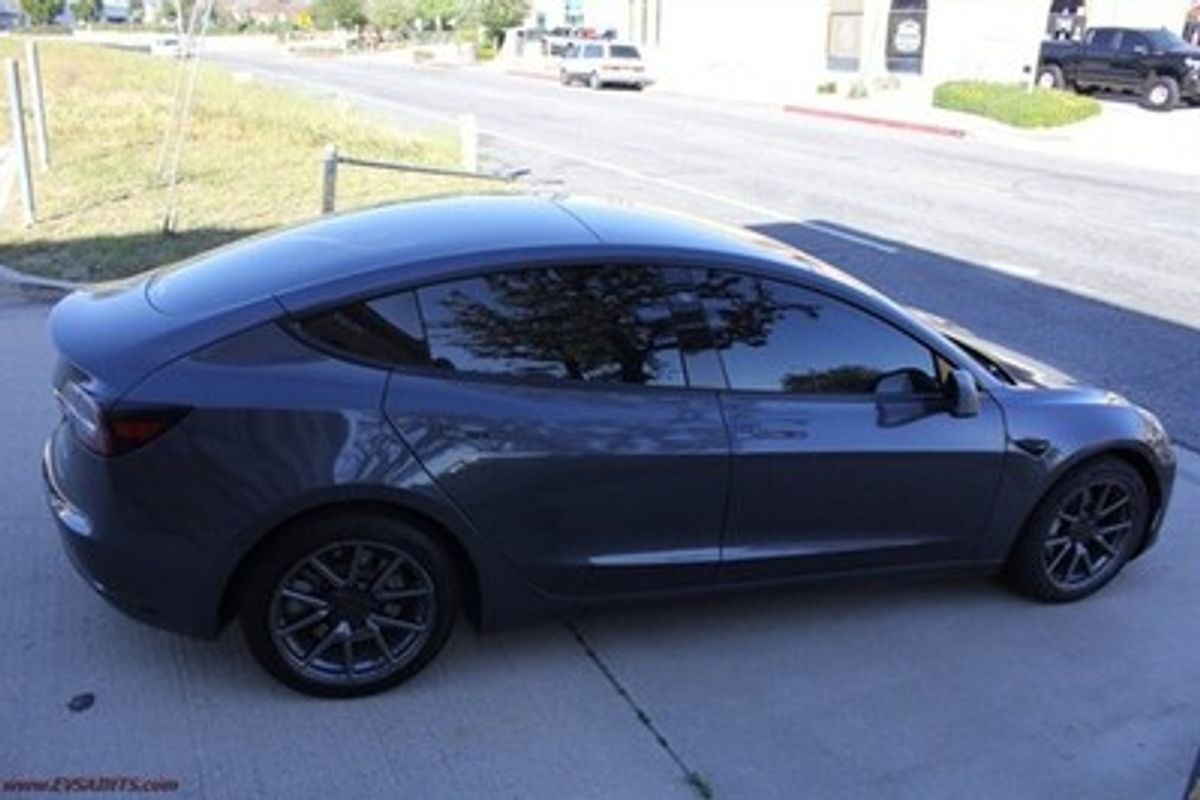 Tesla Model 3 Long Range image 7