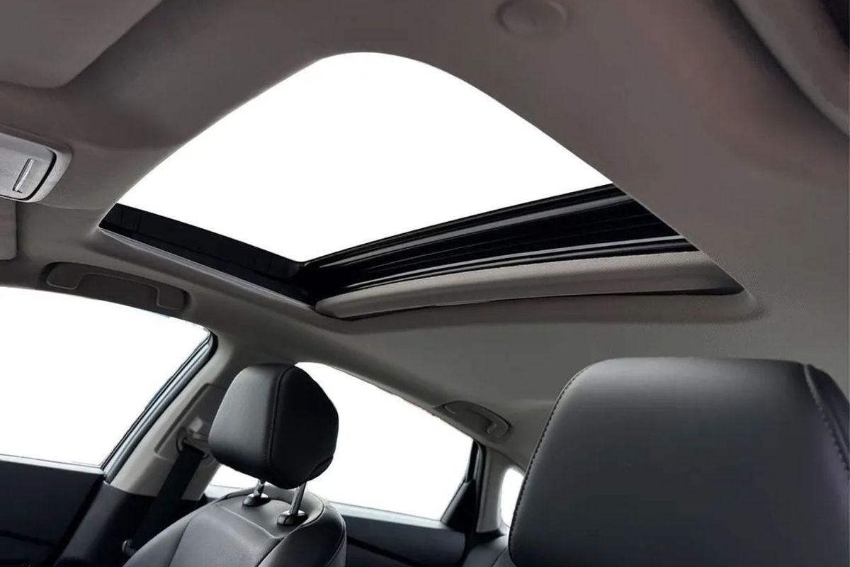 HONDA ACCORD EX-L image 15