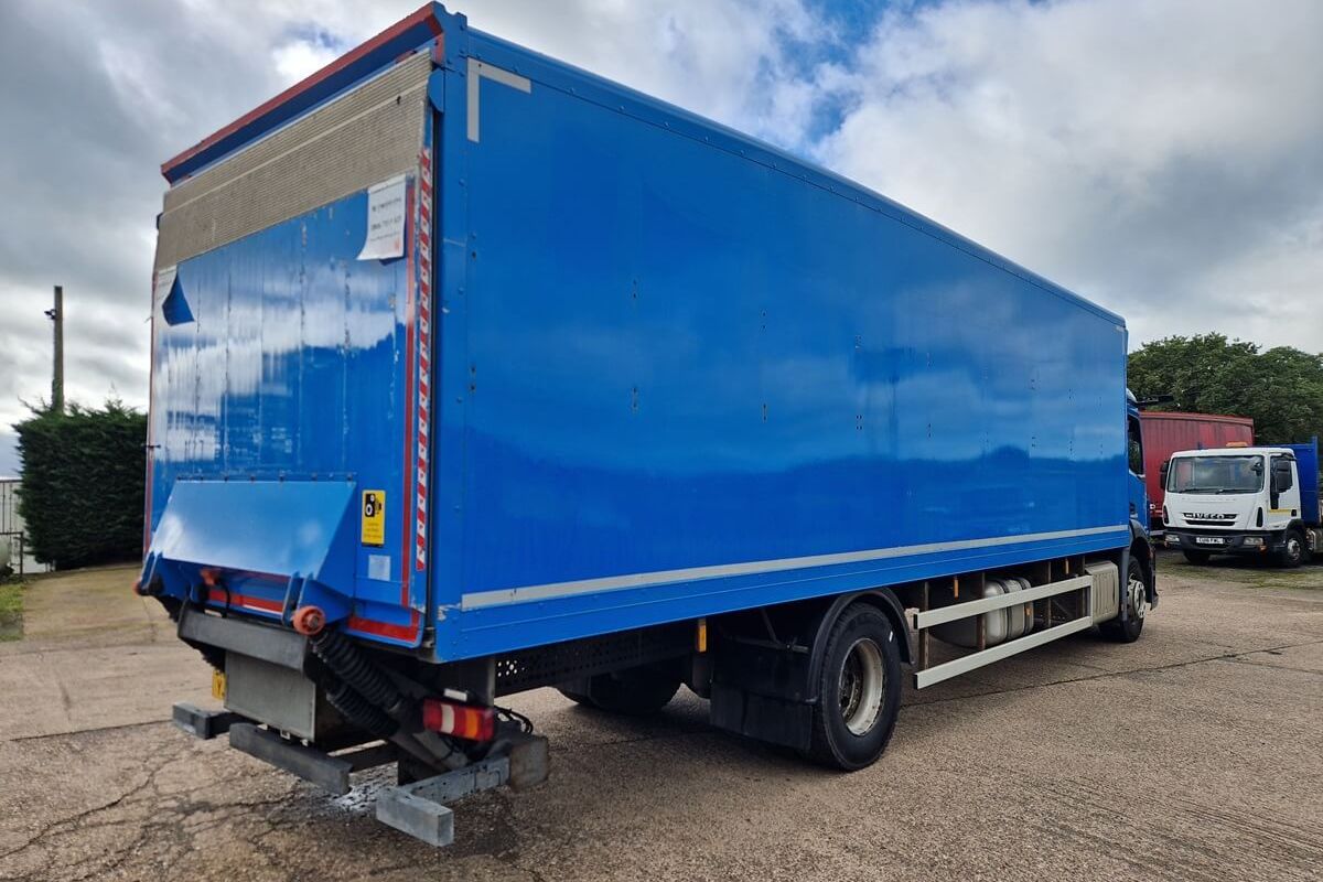 Mercedes Benz Actros 18 24 image 6