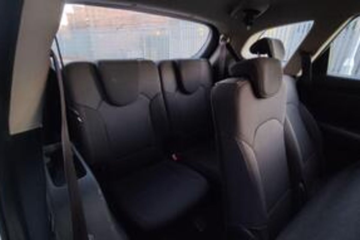 Kia Carens 1.6 GDi 1 Euro 6 (s/s) 5dr image 14