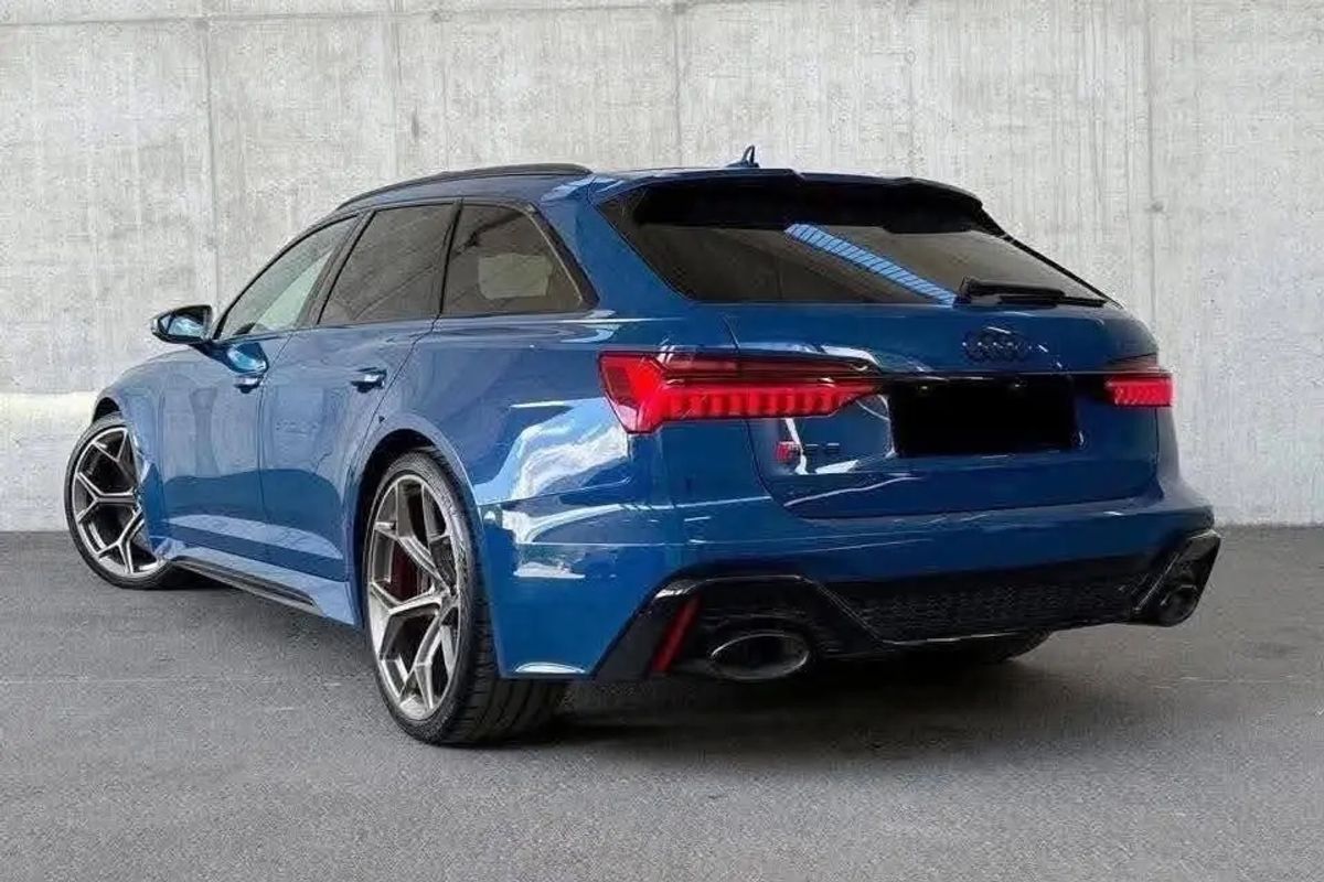 AUDI RS6 image 5