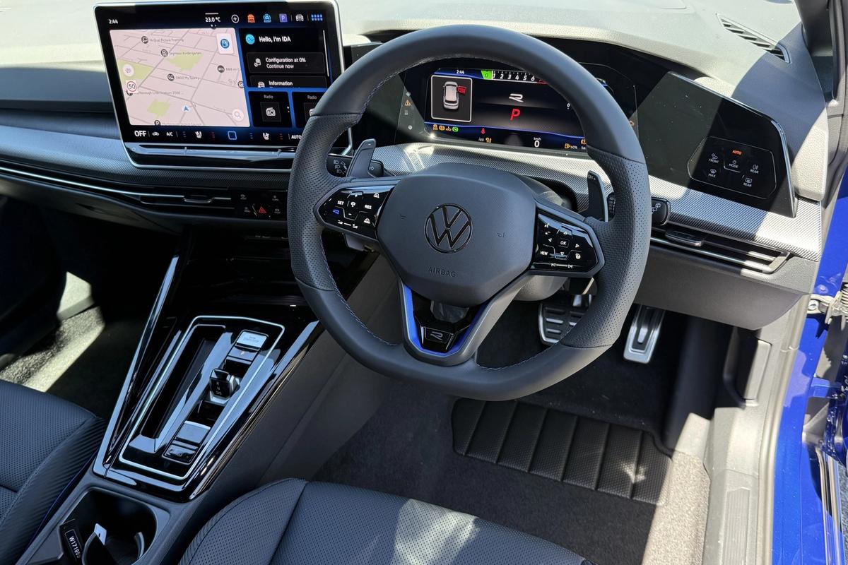 Volkswagen Golf R  image 9
