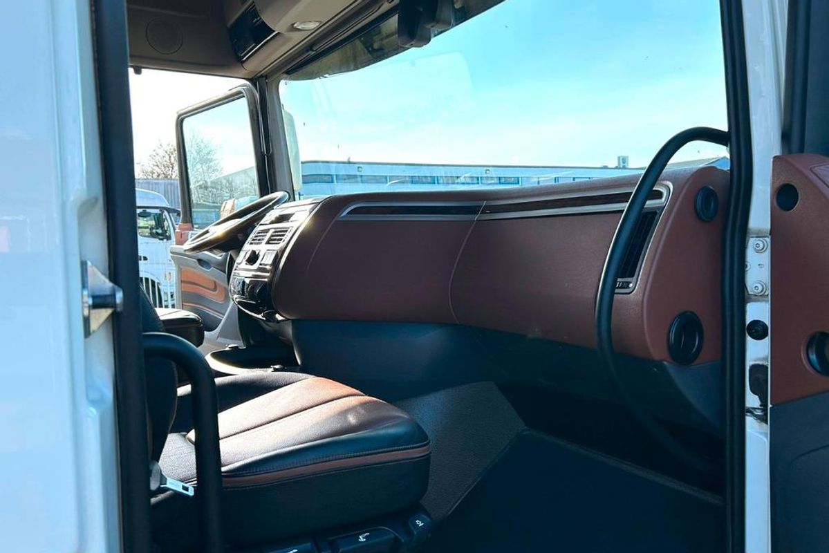 DAF XF106 530 SSC ,,SPECIAL EDITION,, RET+HYDR+LEDER image 3