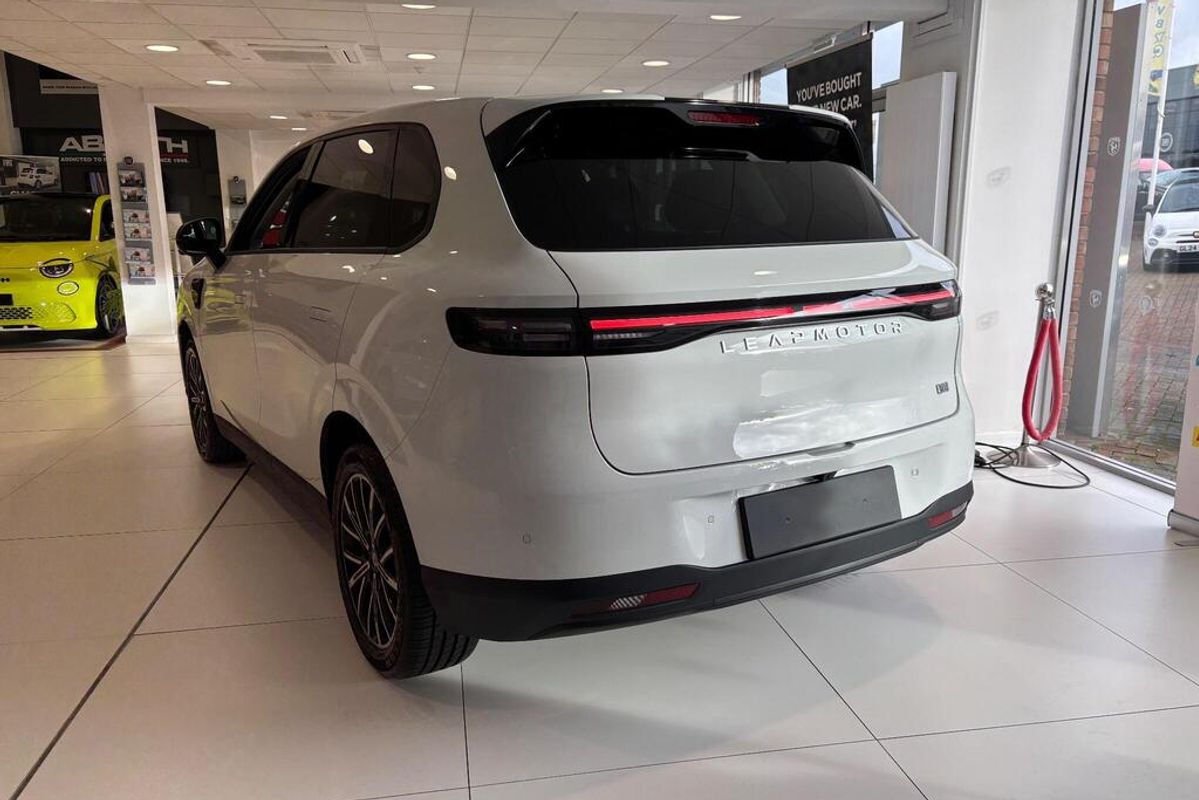 Leapmotor C10 69.9kWh Auto 5dr image 2