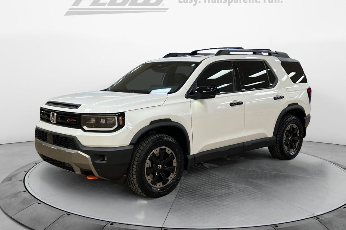 Honda Passport TrailSport Elite image 3