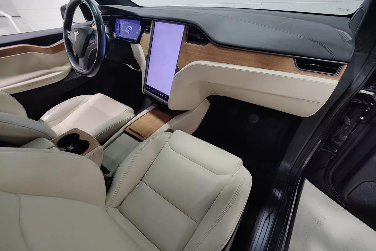 Tesla Model X Long Range Plus image 6