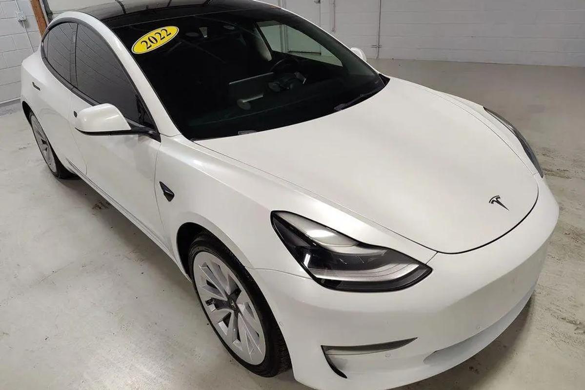 Tesla Model 3 image 1