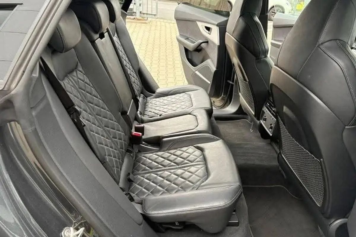 AUDI Q8 50TDI S LINE image 9