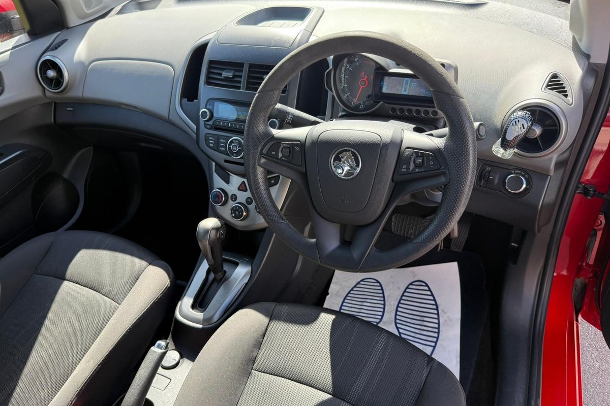 Holden Barina CD 1.6P/6AT/SL/4DR/5 image 8