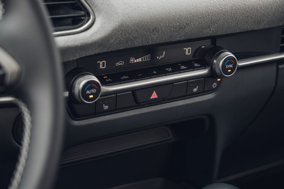 Mazda CX-30 image 11