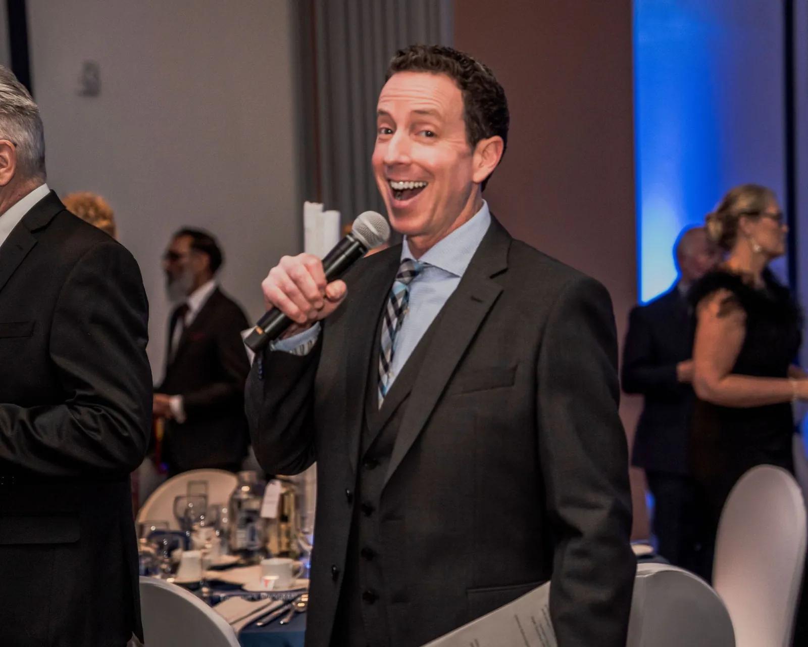corporate event mc entertaining the crowd