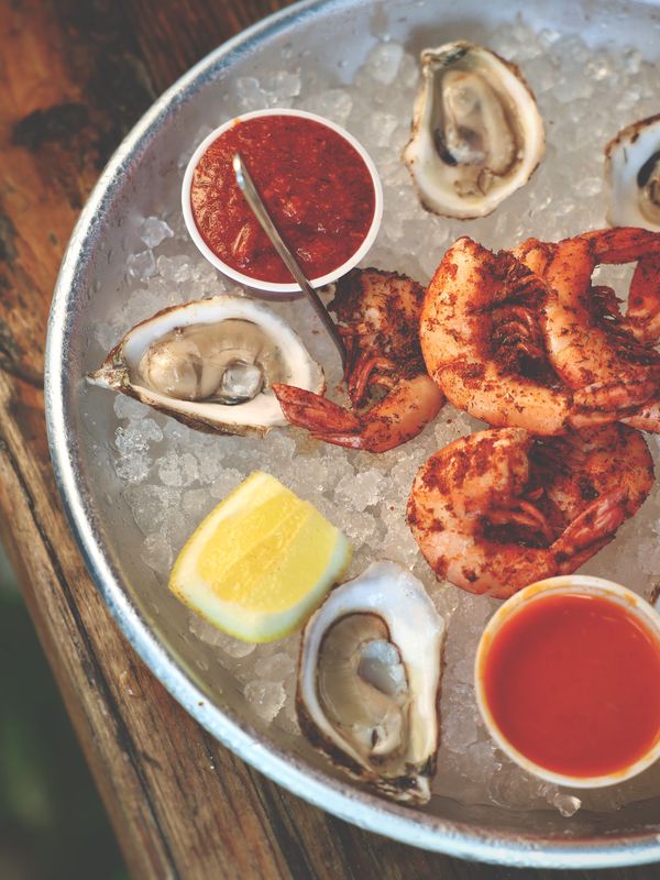 Seafood and drinks at Zunzibar Jupiter
