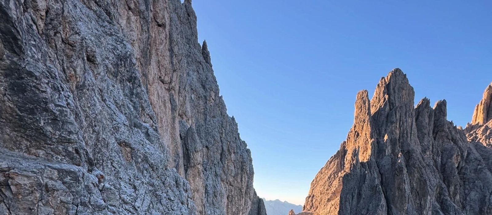 Pollice delle 5 dita 2953m - Spigolo Jahn 