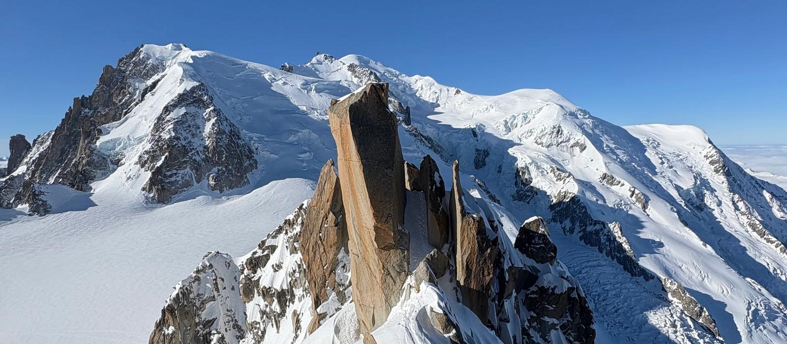 Aig. du Midi 3842m - Arête des Cosmiques