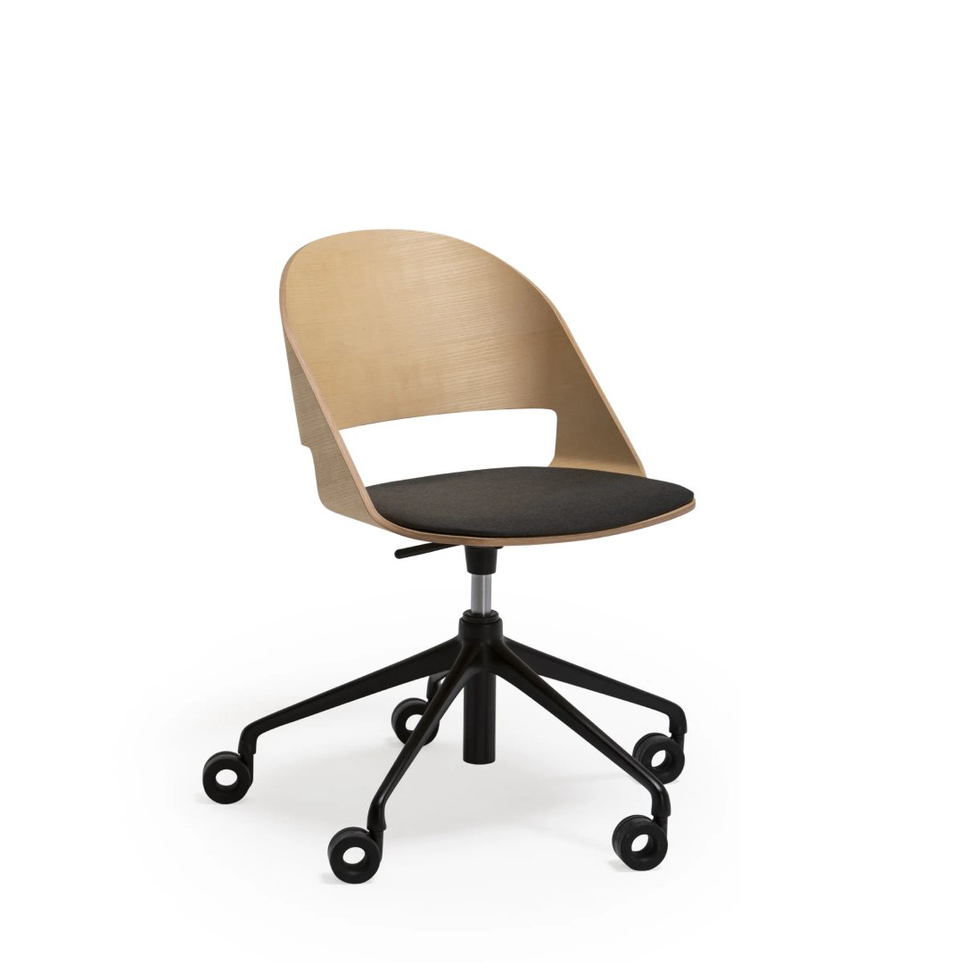 goose, wooden chairs for workspaces