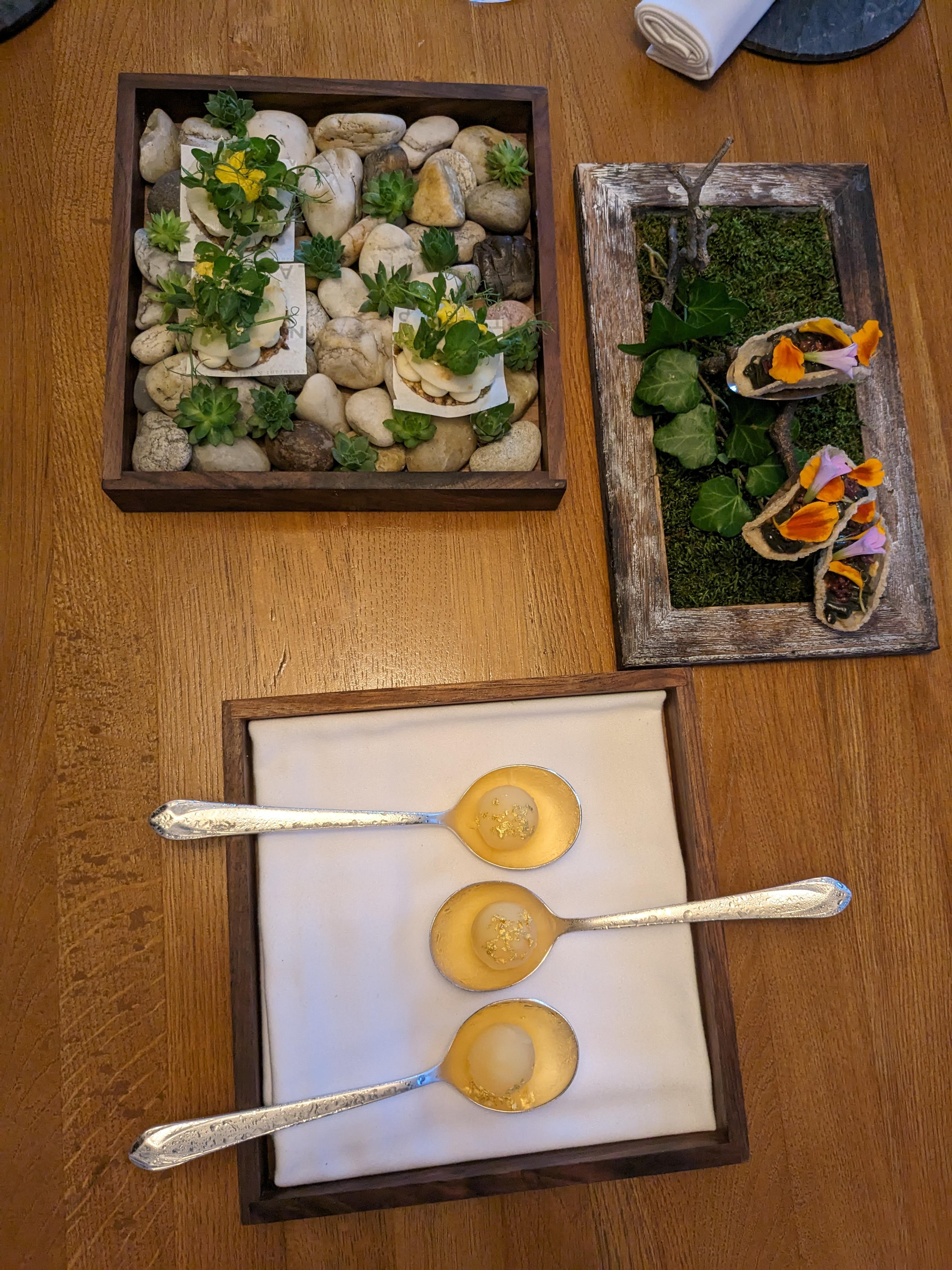 Amuse-bouche trio at Platán Gourmet