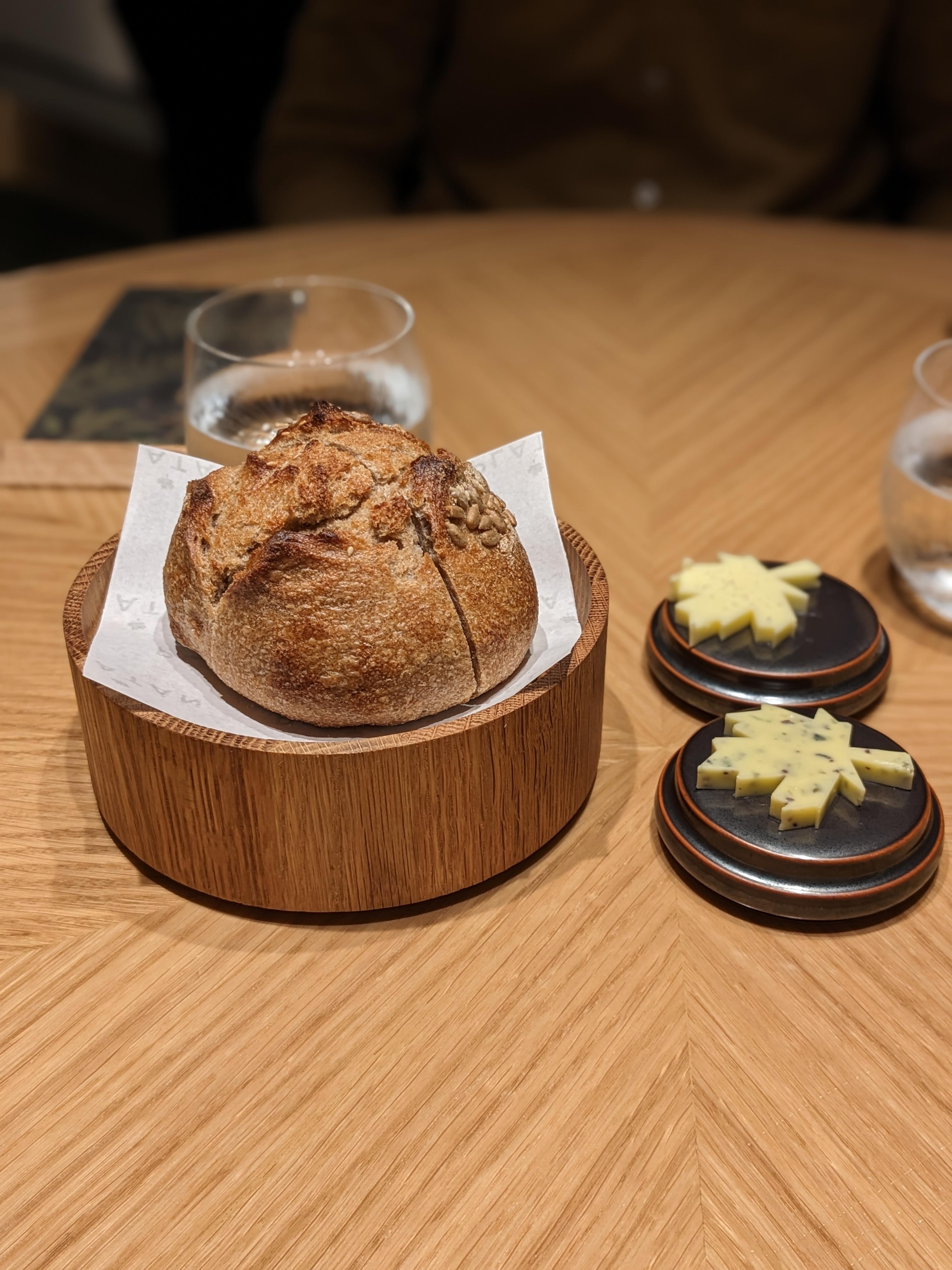 Bread and butter course at Platán Gourmet