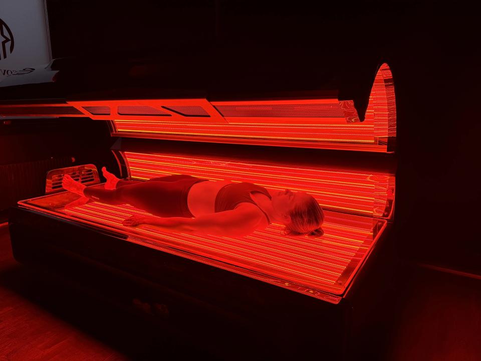 Recovery Lab Red Light Pod Pro from Lyfe Nordic