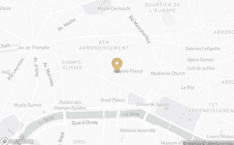 Map showing the location of La Réserve Paris