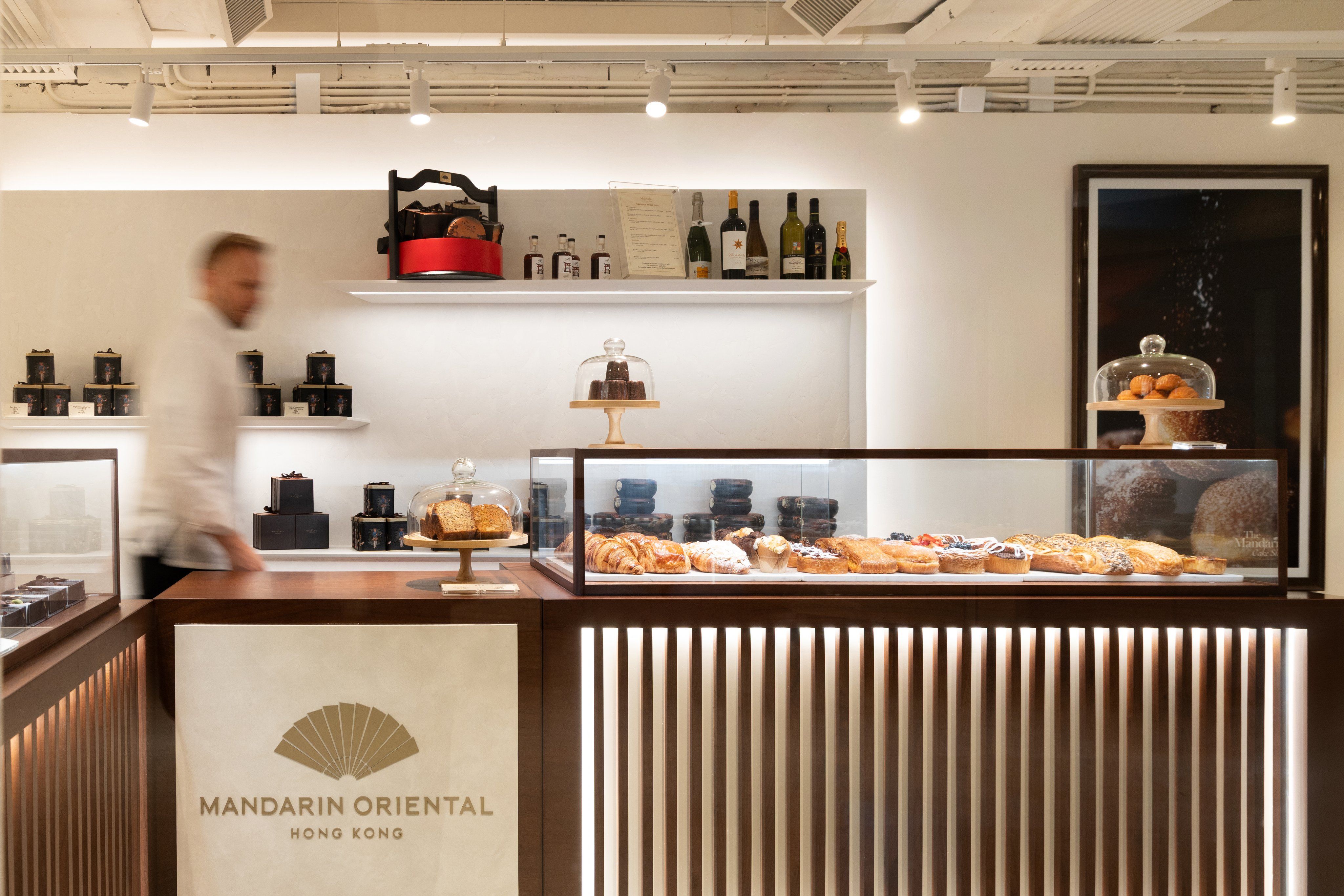 mandarin oriental hong kong official 4