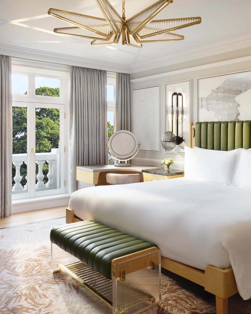 Hyde Park Suite bedroom at Mandarin Oriental Hyde Park, London