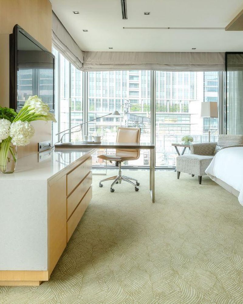 four seasons tokyo marunouchi web 2