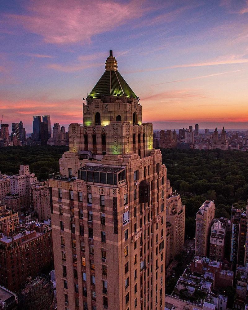 the carlyle a rosewood hotel official 9