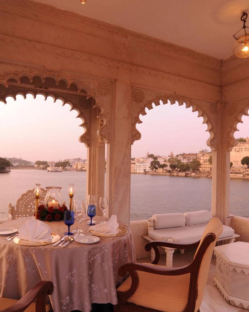 taj lake palace web 8