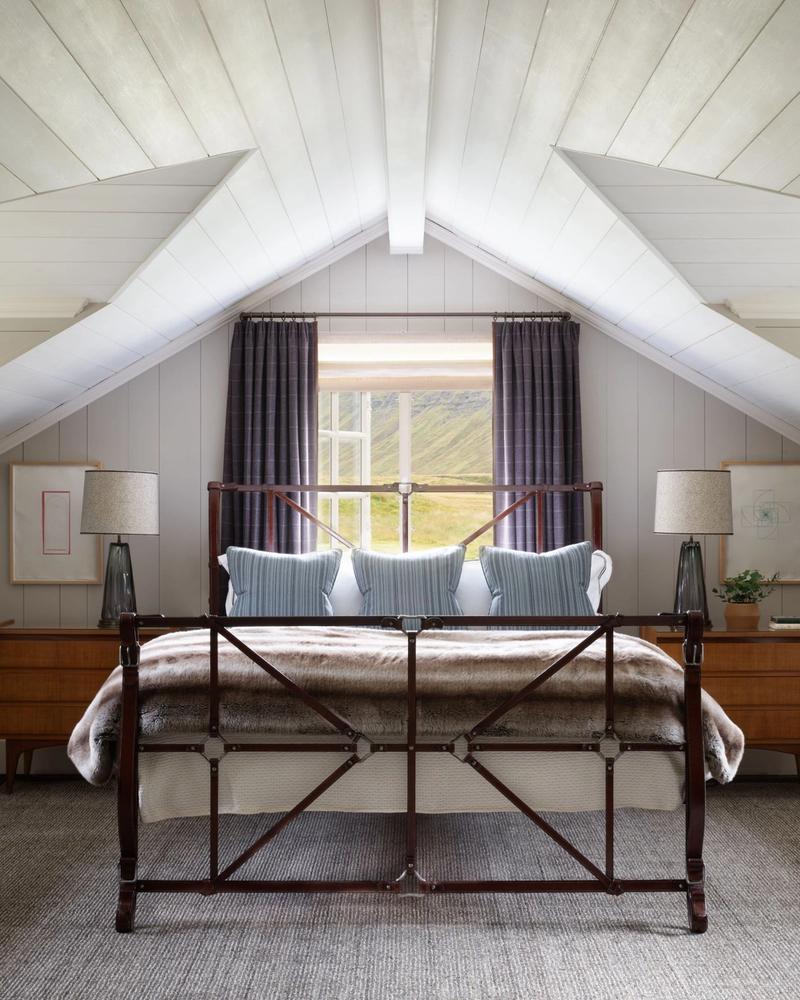 A bedroom at Deplar Farm