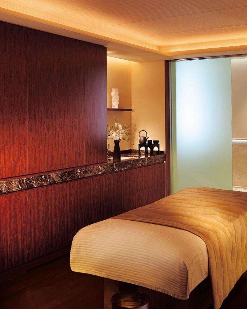 peninsula tokyo web 6