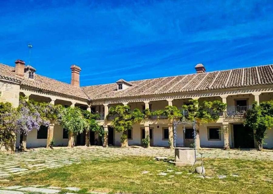 Six Senses Quexigal Palace