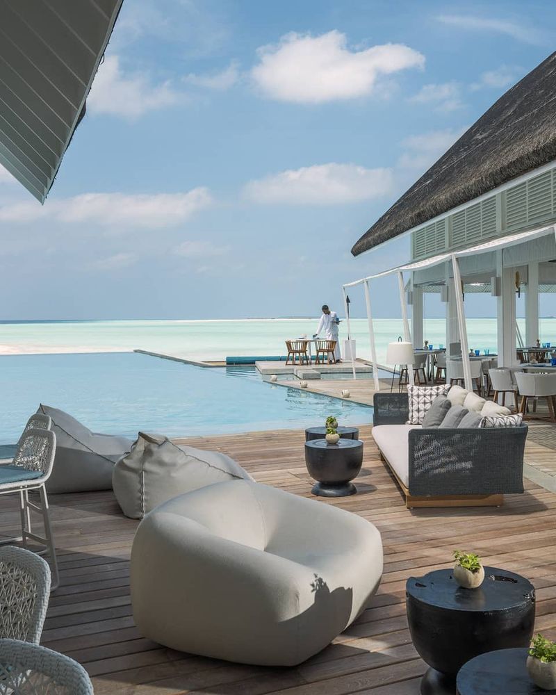 four seasons landaa giraavaru official 1