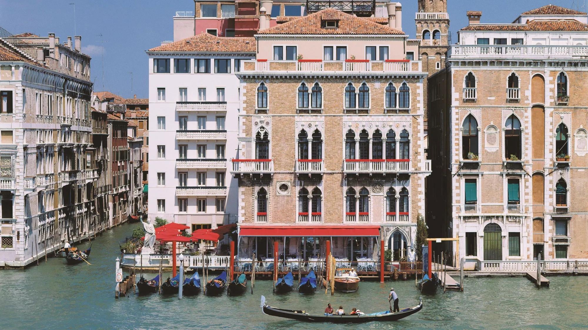 Rosewood Hotel Bauer
