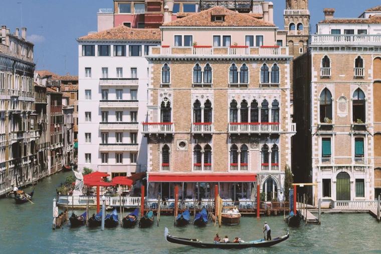 Rosewood Hotel Bauer