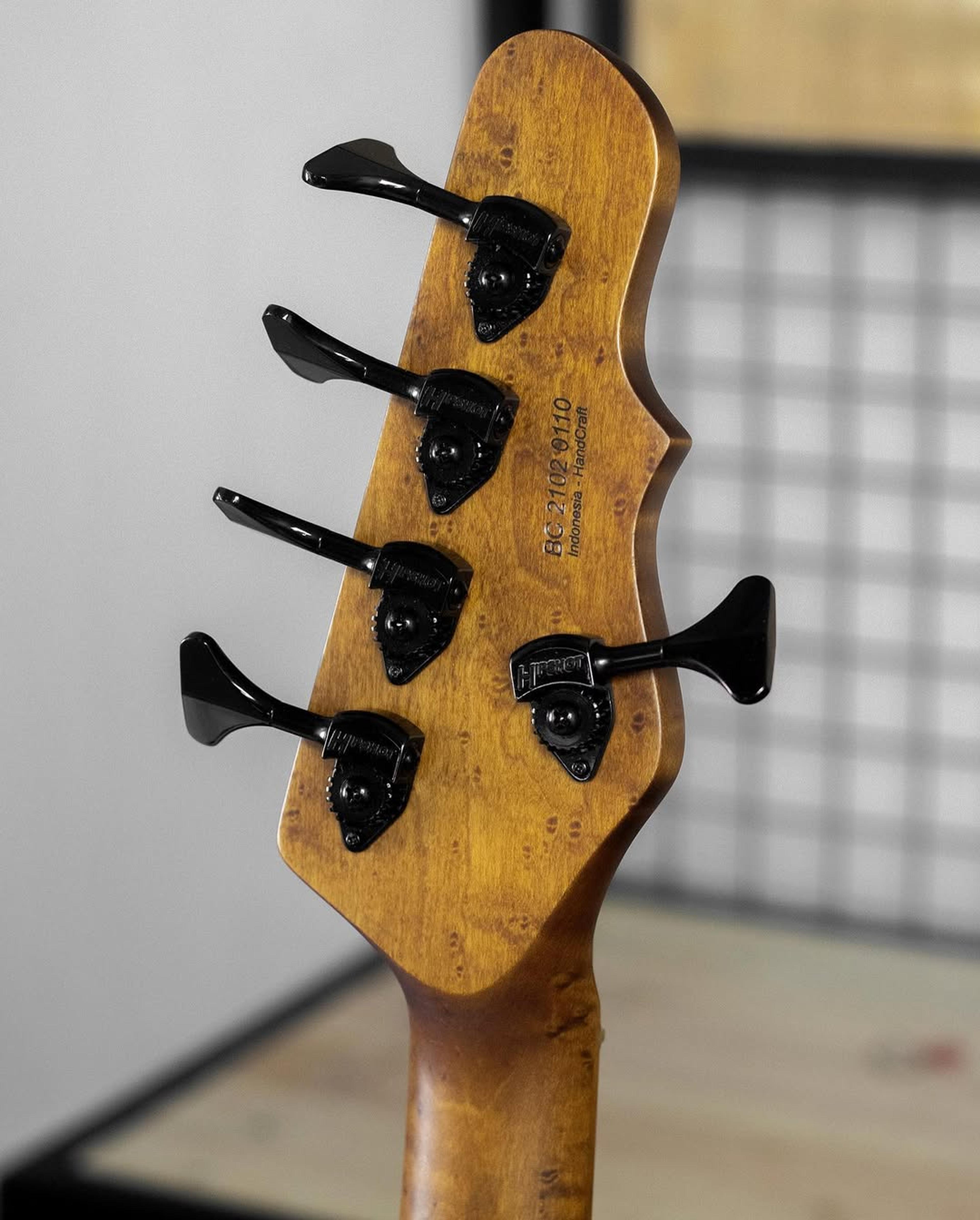 Back Headstock view of the ODIENG Corvette 5 string bass