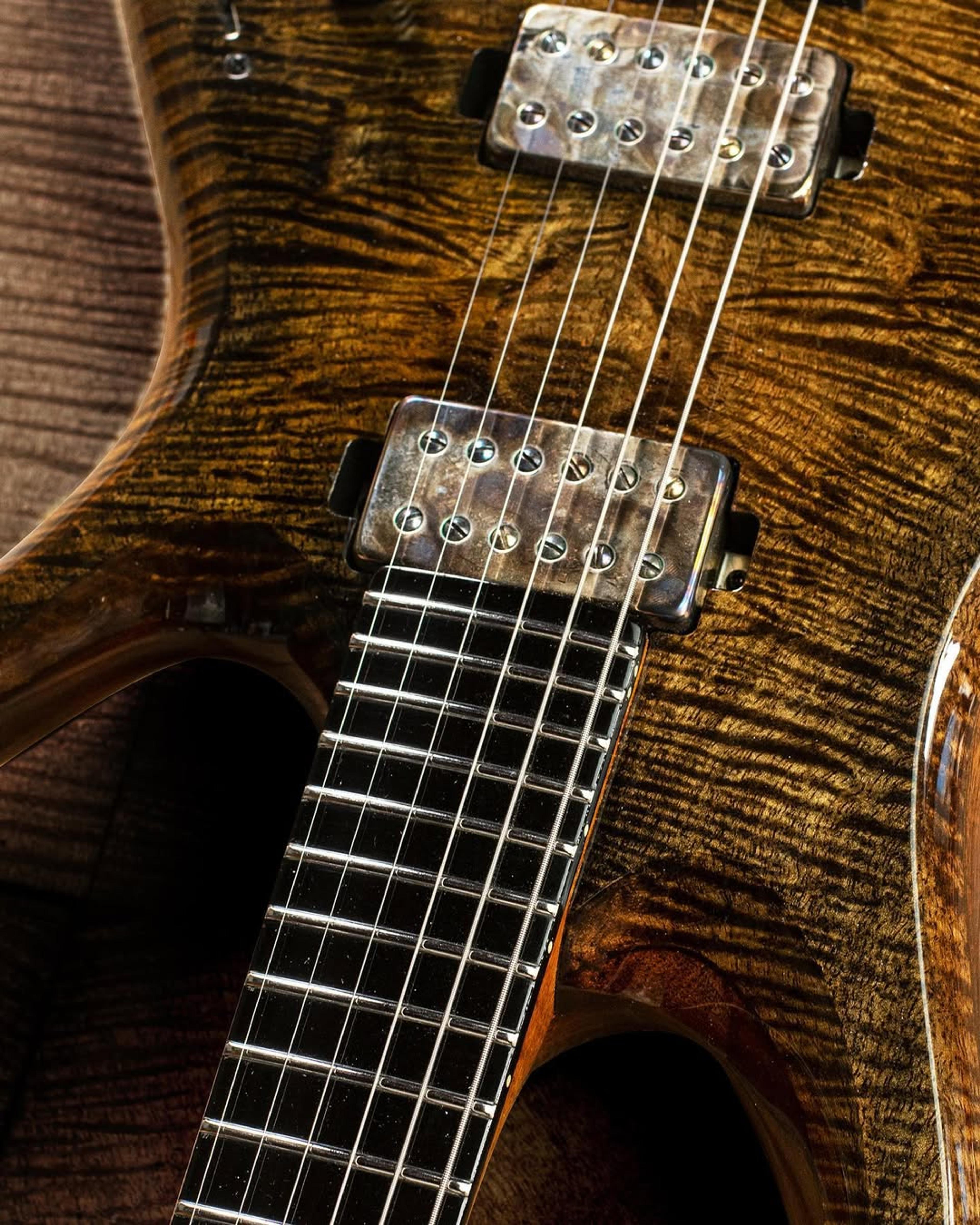 Front detail view of the Odieng RWS 6 string Guitar