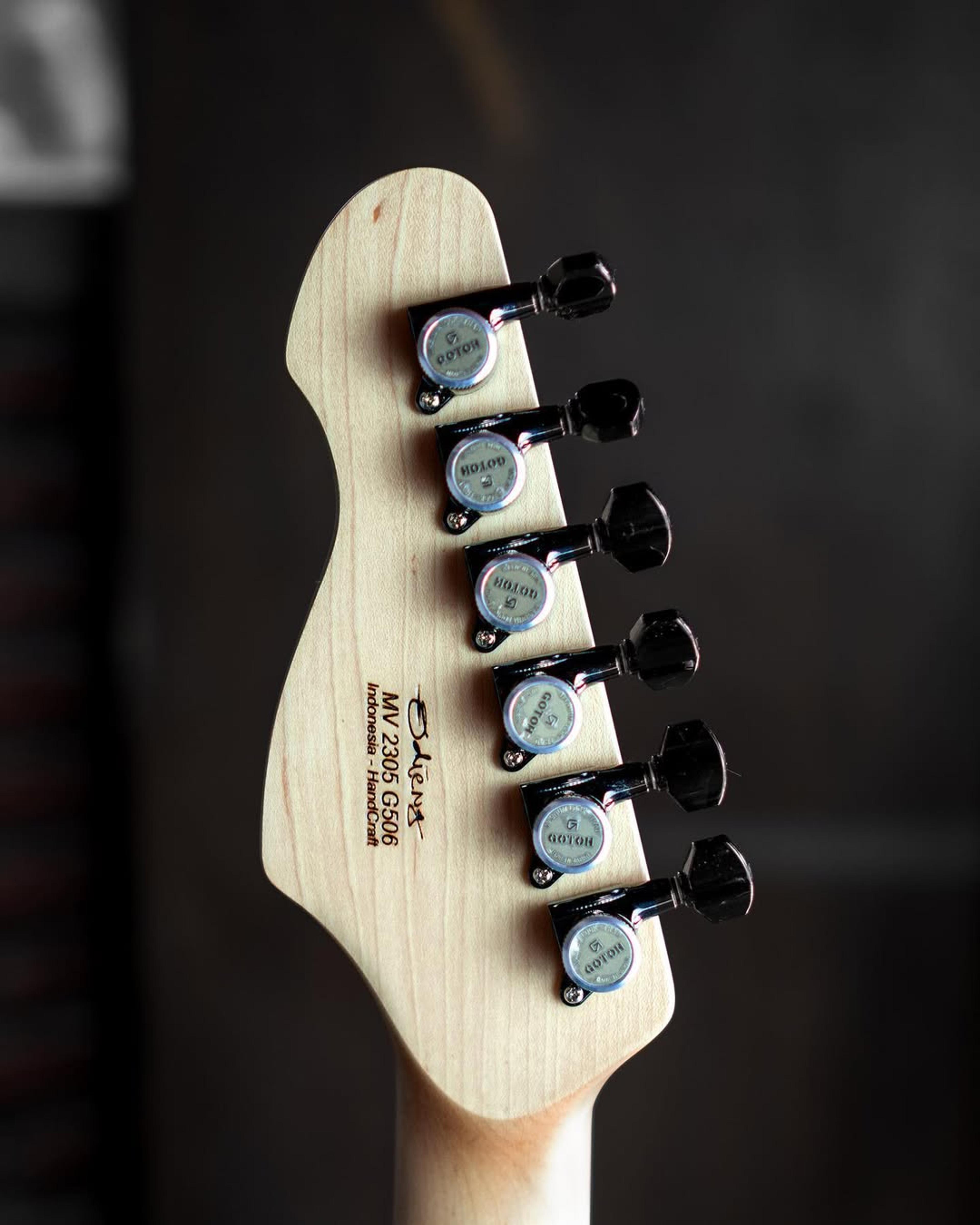 Back Headstock view of the ODIENG Uizart 6 string Guitar