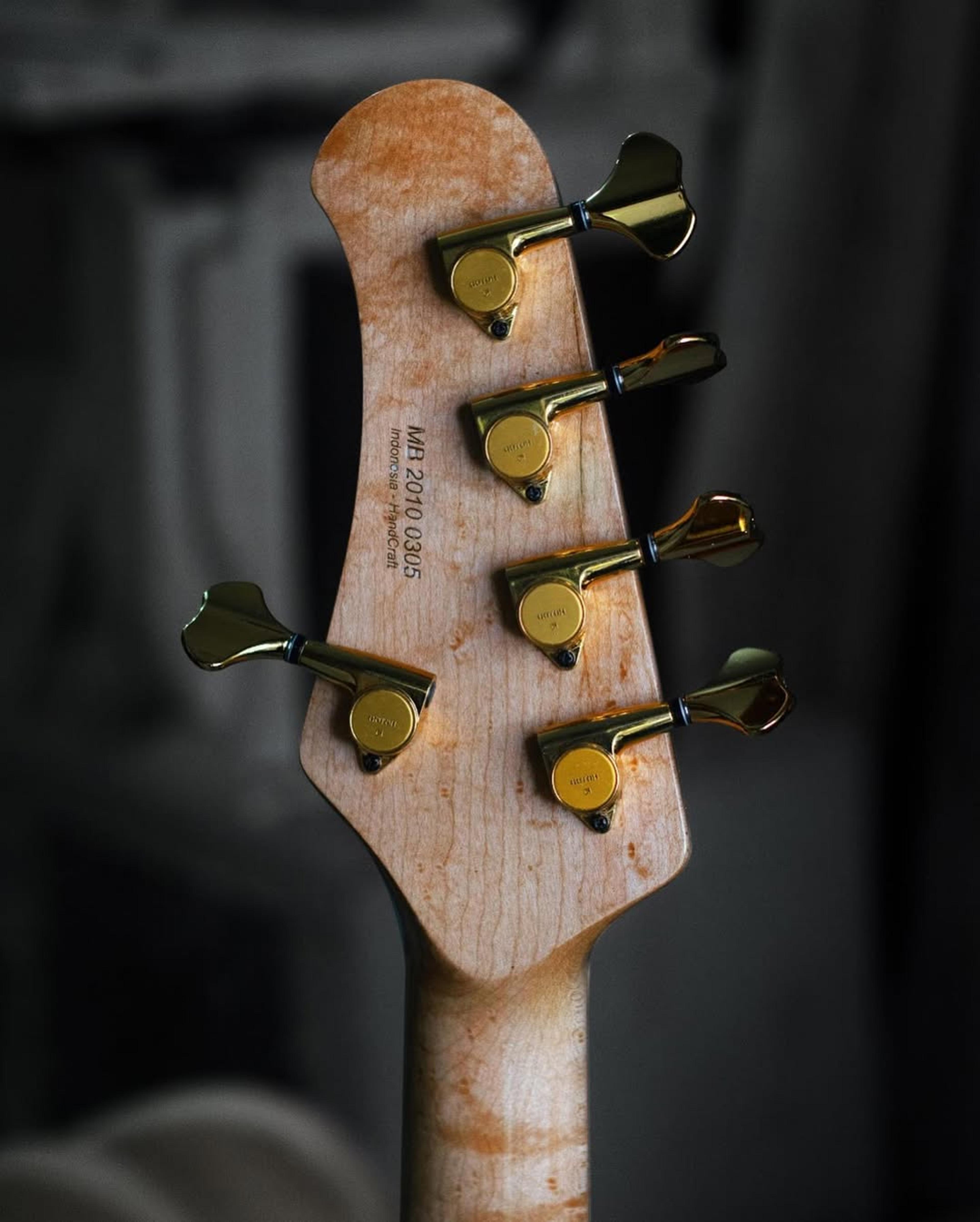 Back Headstock view of the ODIENG Viper 5 string bass