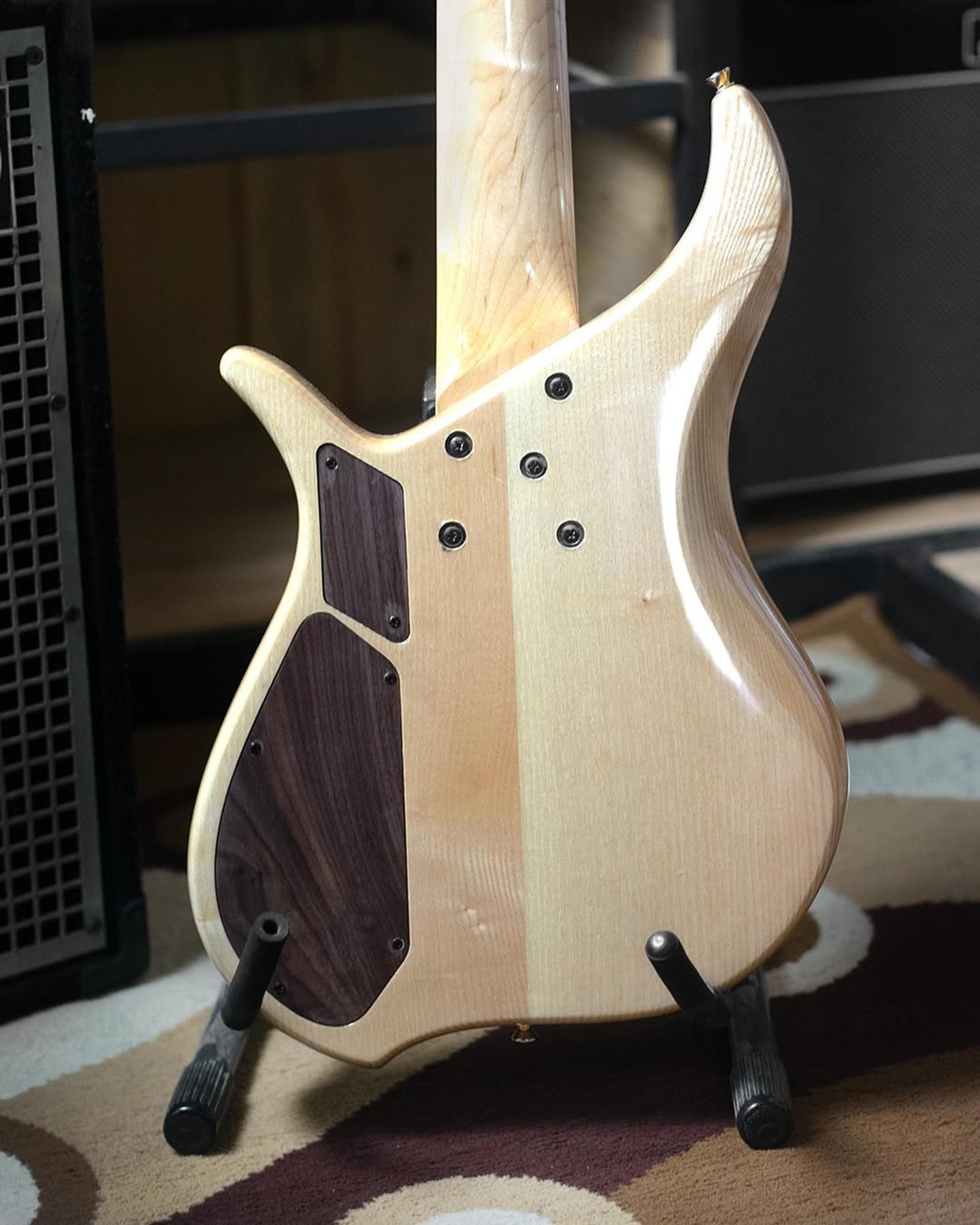 Back body view of the ODIENG Series Viper 5 string bass