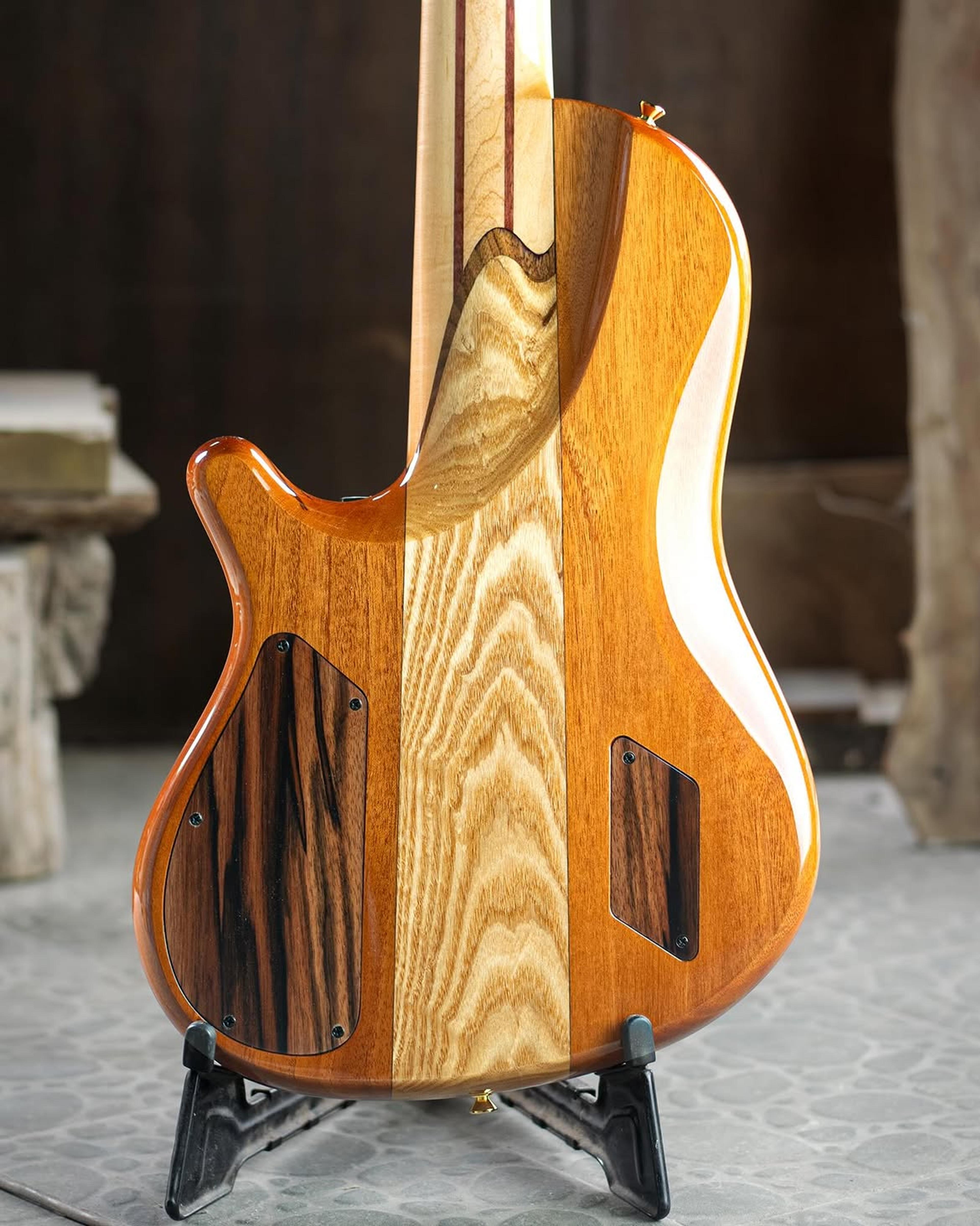 Back body view of the ODIENG Nebula 5 string bass