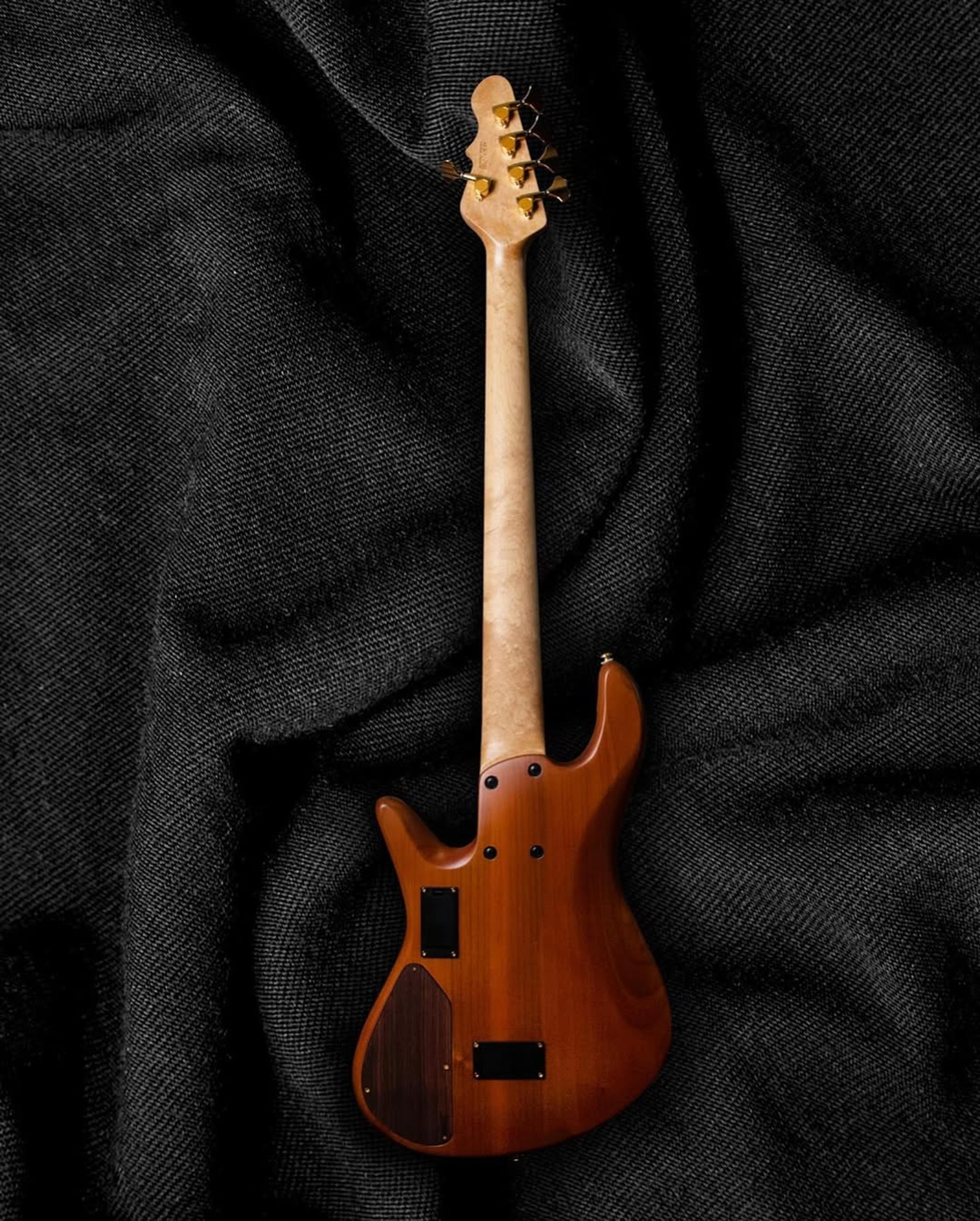 Full Back front view of the ODIENG Corvette 5 string bass