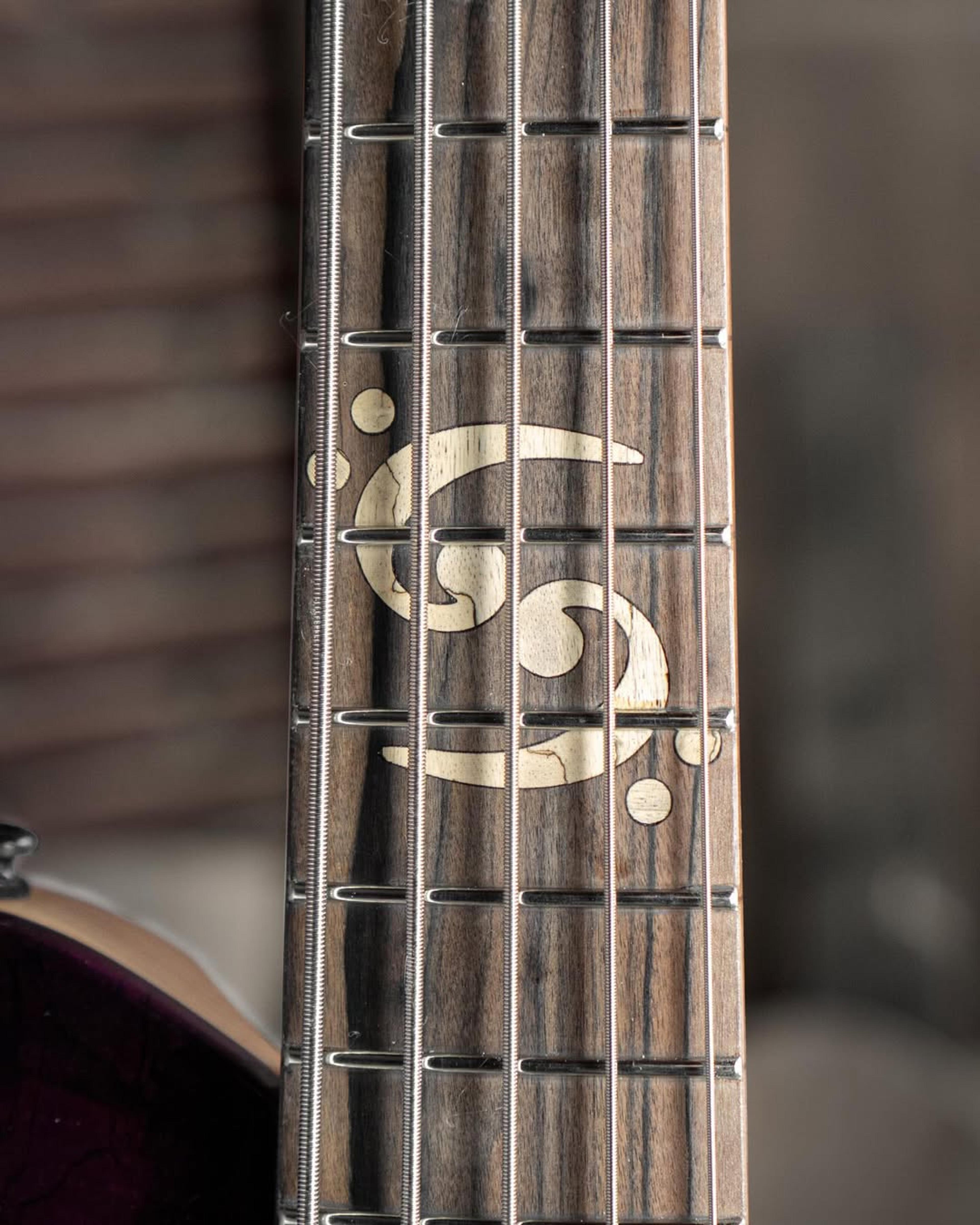 Front detail fretboard view of the ODIENG XJB 5 string bass