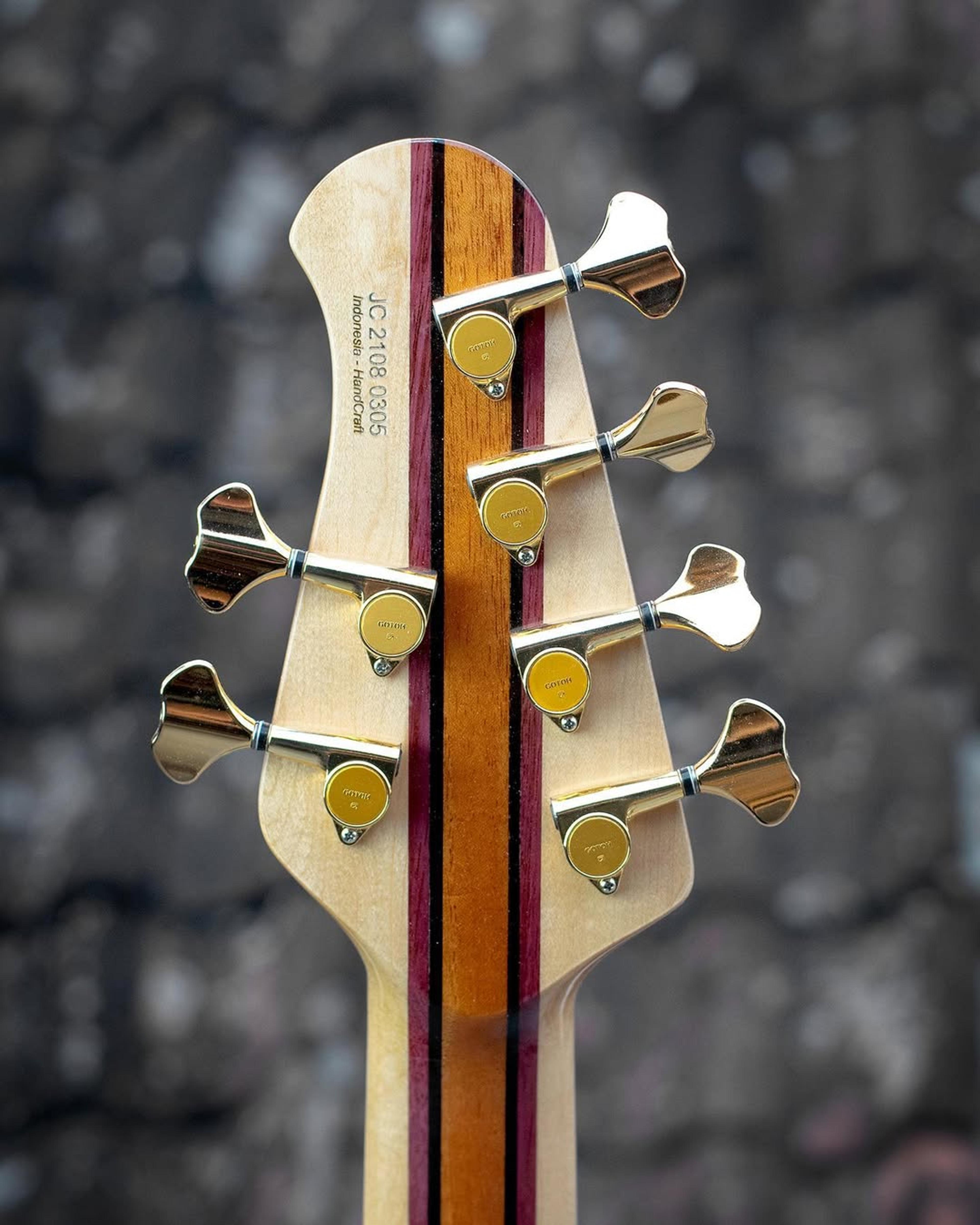 Back Headstock view of the ODIENG Viper 6 string bass