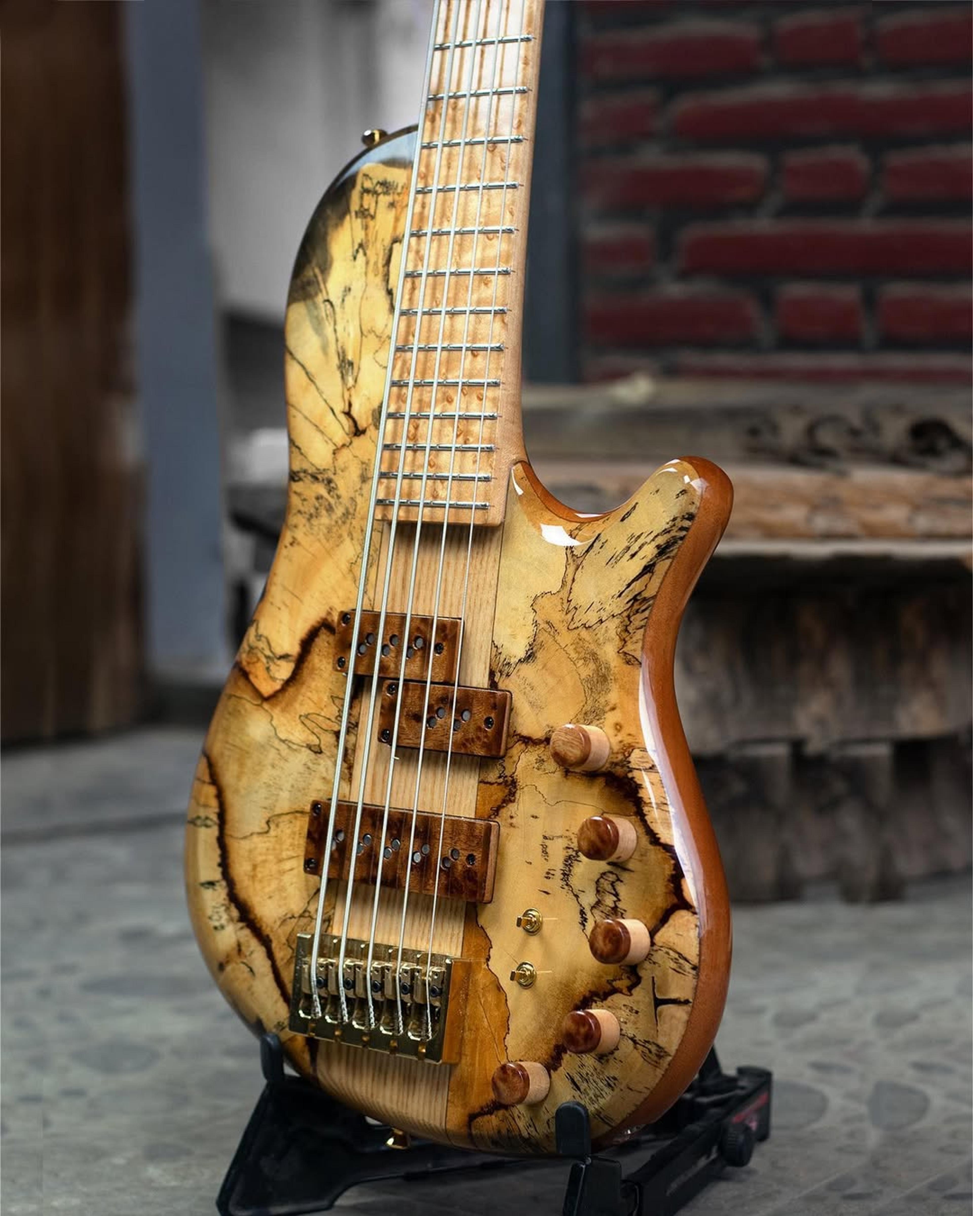 Side Body view of the ODIENG Nebula 5 string bass