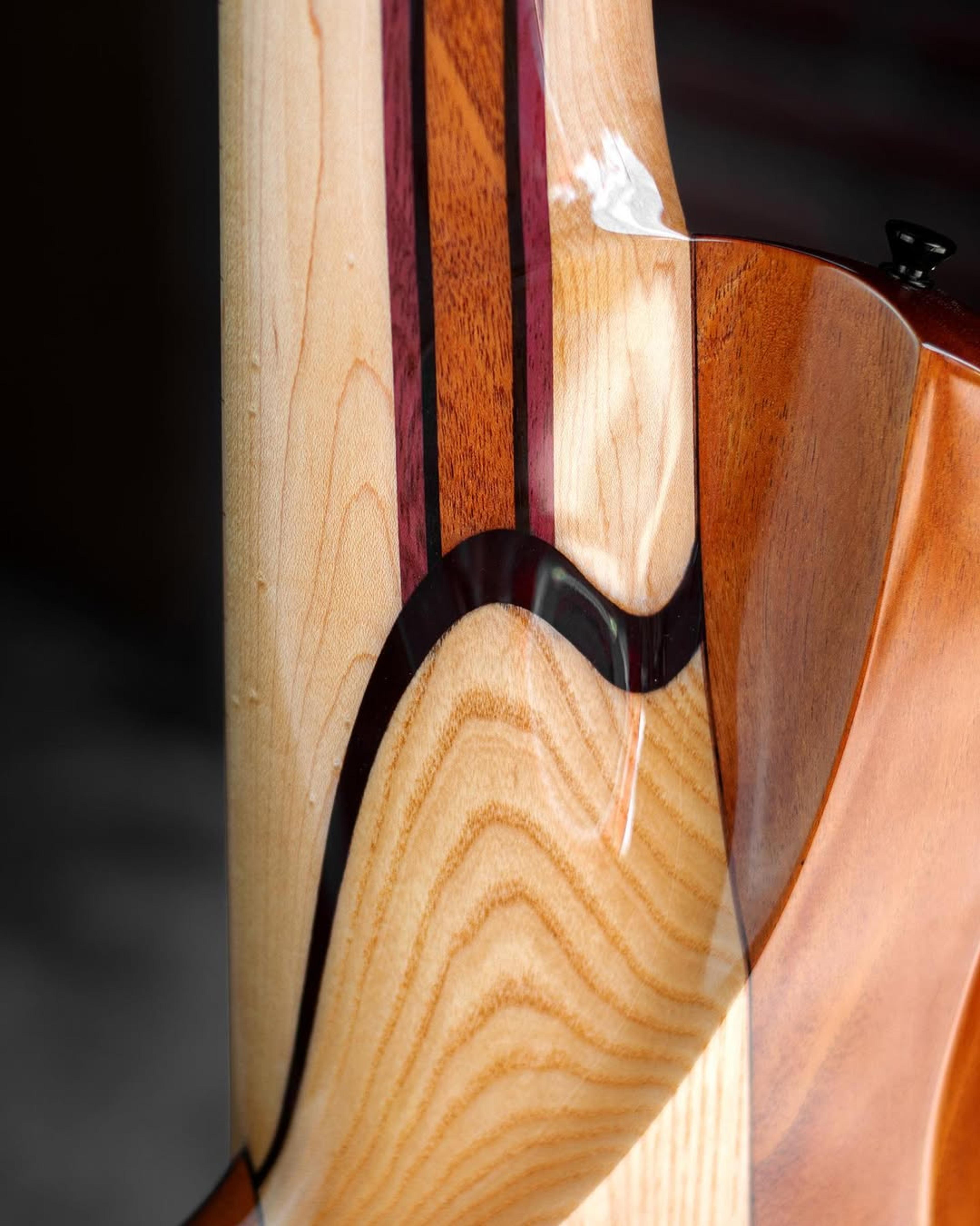 Back detail view of the ODIENG JC'82 V2 Signature 6 string bass