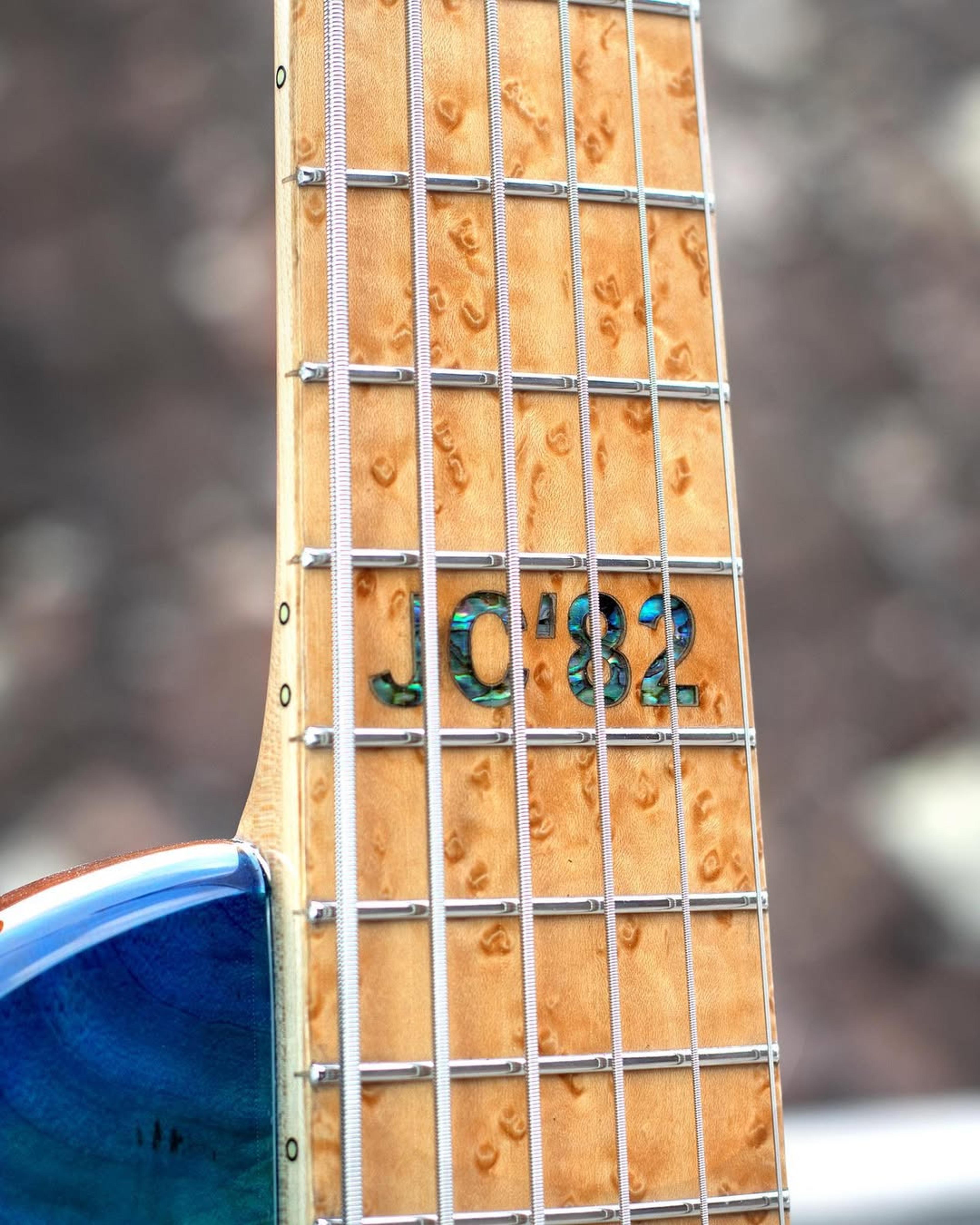 Front detail fretboard view of the ODIENG JC'82 V1 Signature 6 string bass