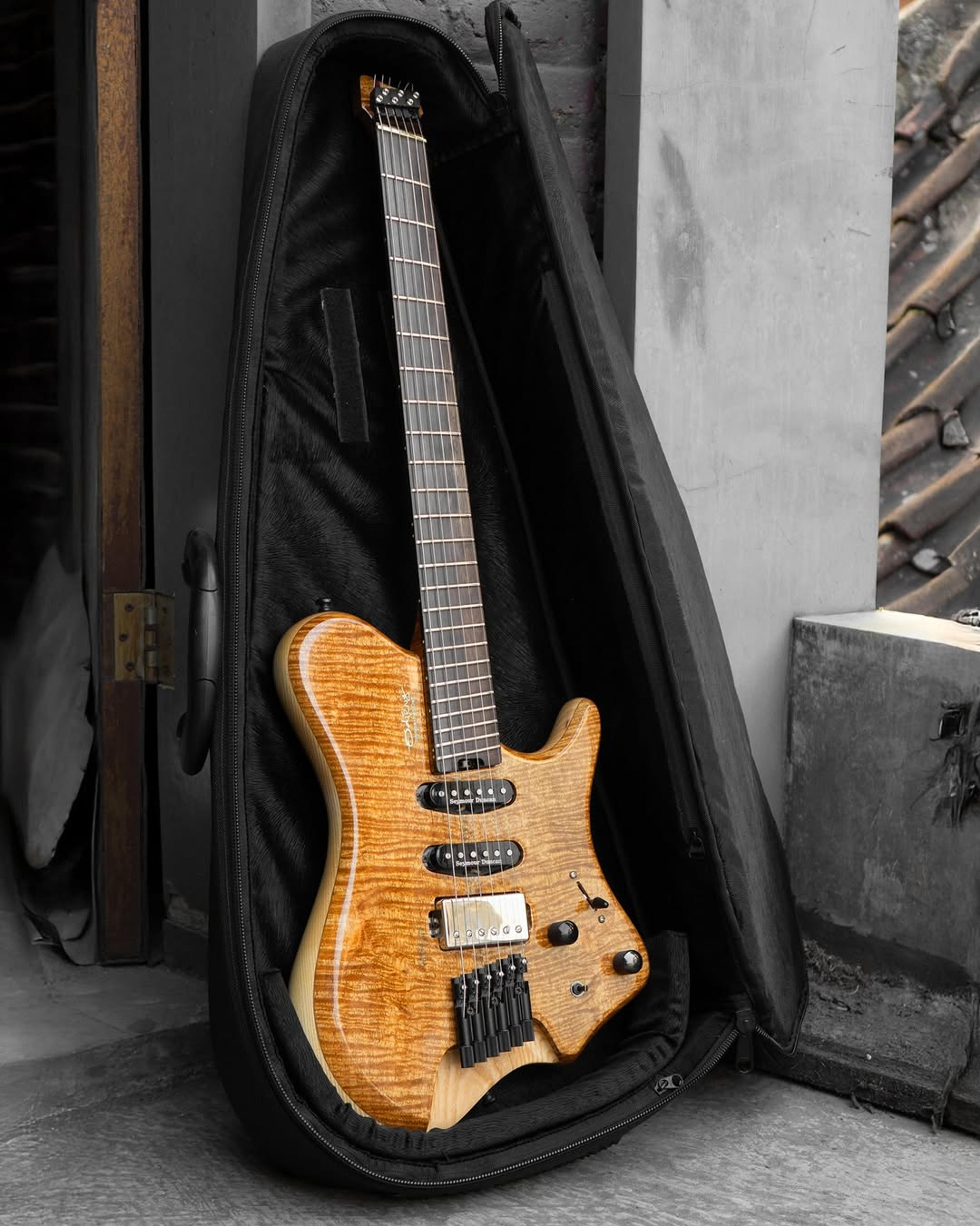 Full front view of the ODIENG PA-HL Healess 6 String Guitar